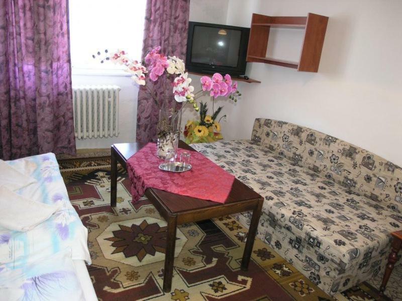 Biela Labut Hotel Michalovce Eksteriør billede
